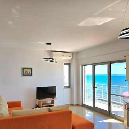 Dream View 090 - Happy *